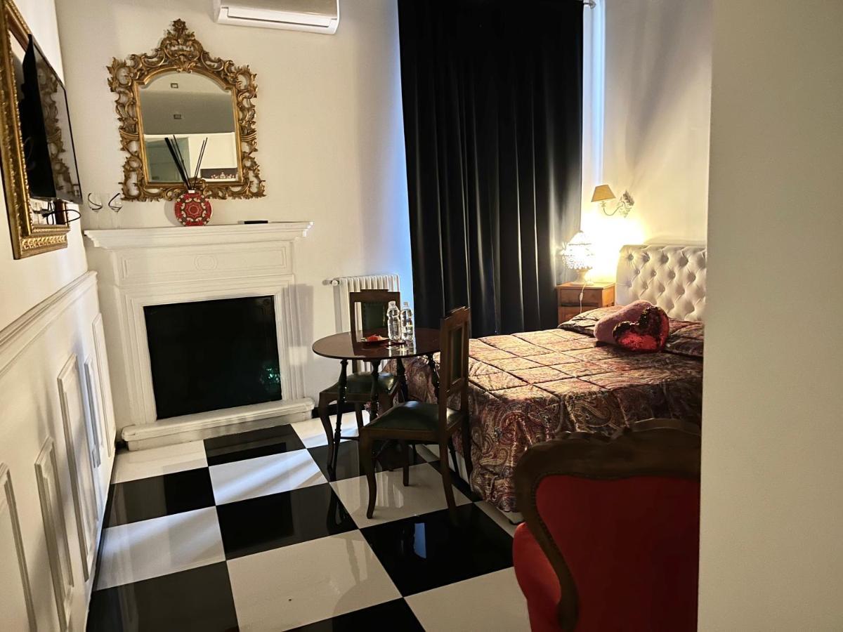 B&B Dell'Orologio Акуавива-делле-Фонти Экстерьер фото